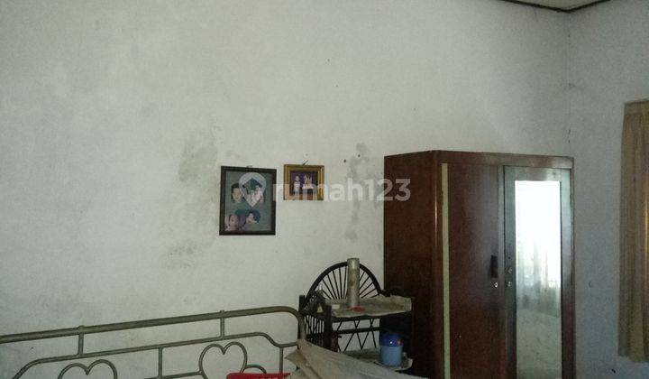 Dijual Rumah Tua Tanah Gang Tirta I 30