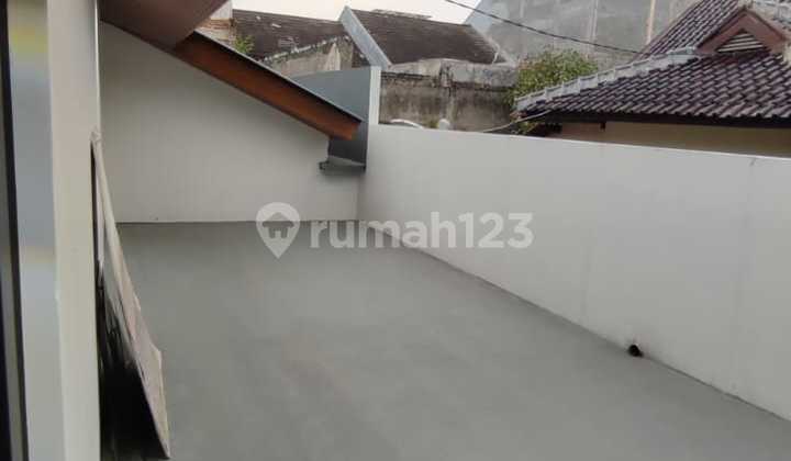 Rumah 2 lantai Siap Huni dan Cantik Cihanjuang Khusus Minggu Ini ada diskon  2