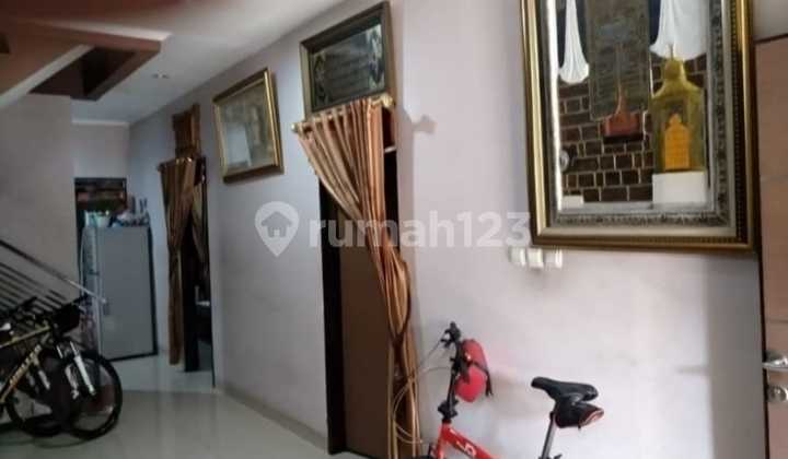 Quick Sale of Ready-to-Live House in Soekarno Hatta 2