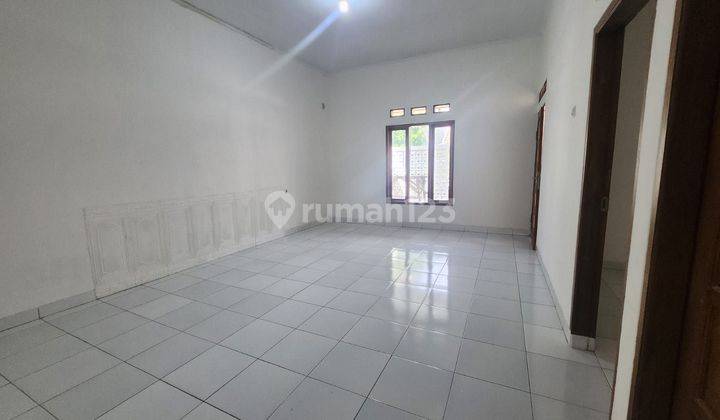 Di jual rumah di taman kopo katapang 2