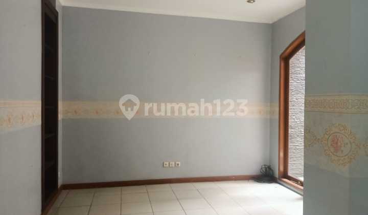 For Sale Hook House In Elite Setra Duta Complex 2