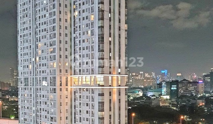 Apartemen West Mark Tanjung Duren Lantai Tengah 