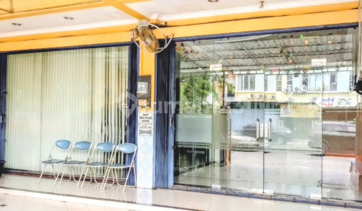 Rumah Gandeng Taman Palem Cocok Untuk Buka Usaha Bimbel / Kost"an