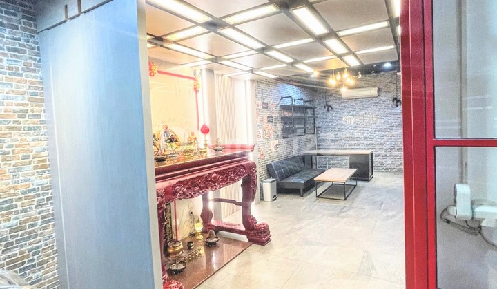 Rumah 3 Lantai Layar Permai Pik