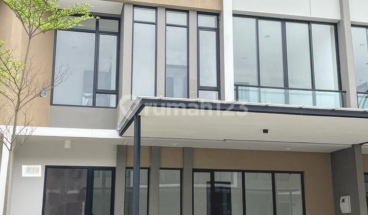 Rumah 2 Lantai Cluster Dallas Pik 2