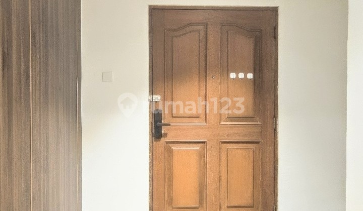 Apartemen Grand Tropic Lantai Tengah Fully Furnished Tinggal Bawa Koper 1