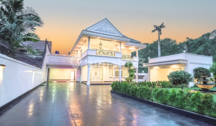 Rumah Mewah 2 Lantai Belum Pernah Ditempati Baru Renovasi Kemang Jakarta Selatan