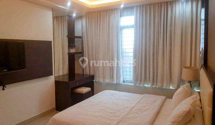 Apartemen Hampton's Park Tower A Lantai Tinggi Siap Huni
 2