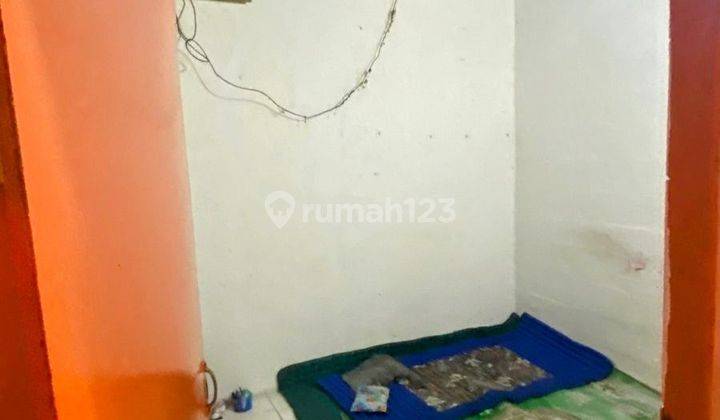 Ruko Tua 2,5 Lantai Lokasi Pinggir Jalan Kampung Gusti Jakarta Utara  2