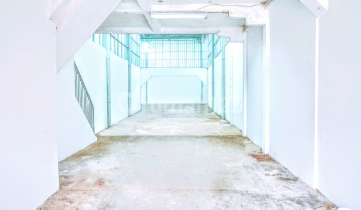 Gudang Siap Pakai Ada Ruang Kantor Jalan Tiang Bendera 1