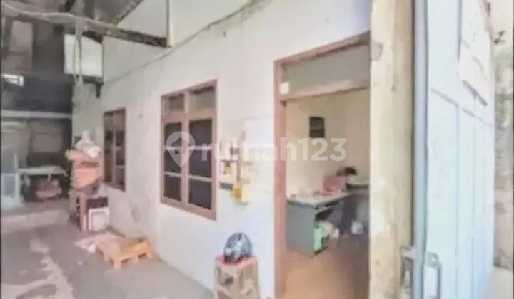 Gudang Tua 1 Lantai Jalan Kampung Gusti Jakarta Utara