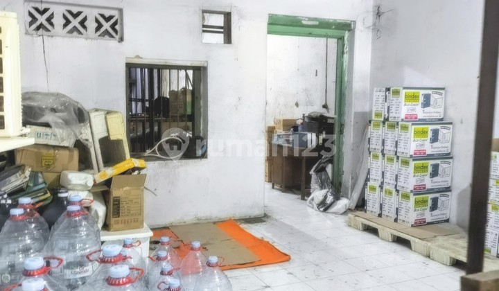 Ruko Tua Jalan Tiang Bendera Roa Malaka Cocok Untuk Gudang / Konveksi Sekaligus Bisa Dijadikan Mess Karyawan (siap Pakai Kondisi Terawat)