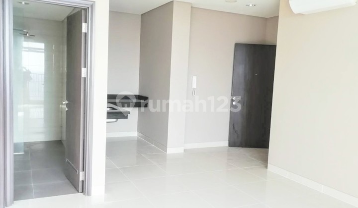 Apartemen Ciputra International Tower Amsterdam Lantai Tinggi 2