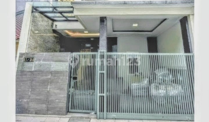 Rumah 3 1/4 Lantai Dalam Komplek Green Garden Baru Renovasi Rumah 3 1/4 Lantai Dalam Komplek Green Garden Baru Renovasi