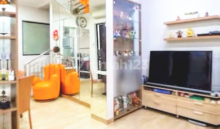 2-Storey House Ready to Occupy Fully Furnished & Fully Renovated Casa Jardin West Jakarta 2