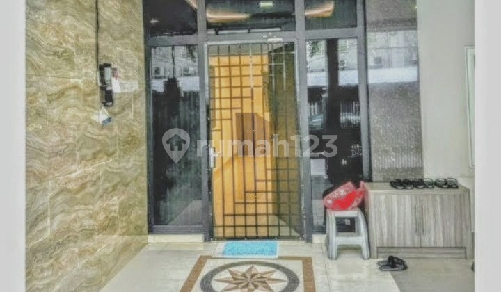 Rumah 3 1/4 Lantai Dalam Komplek Green Garden Baru Renovasi 2