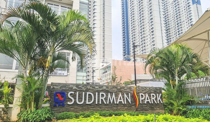 Apartemen Sudirman Park Tower A Lantai Tinggi Posisi Hoek
