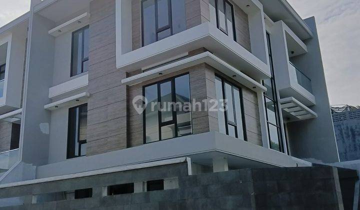 BRAND NEW Rumah Bagus SHM di Sunter, Jakarta Utara 1