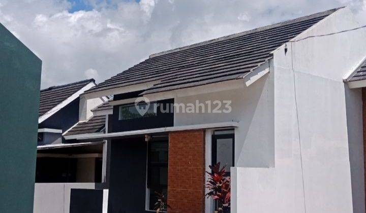 Rumah siap huni yang sudah siap kamu miliki berada di lokasi strategis di sayap kota baru Padalarang Bandung barat 3