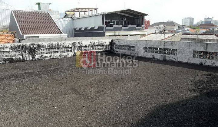 Di Rumah Di Jln Mt.haryono Semarang 301 12