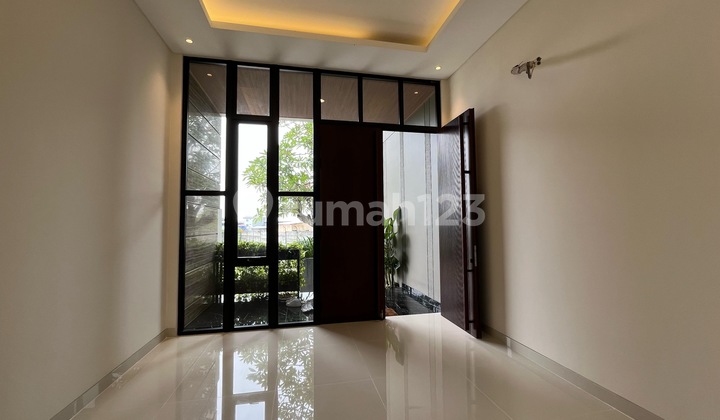 VILLA BUKIT REGENCY 1 PAKUWON INDAH HANYA SELANGKAH AJA KE PTC. RADIAL ROOD. NEW 2