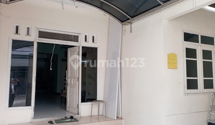 Rumah Dekat Sarana Kesehatan Dan Dekat Jalan Tol Dekat Dengan Pakuwon Mall 2