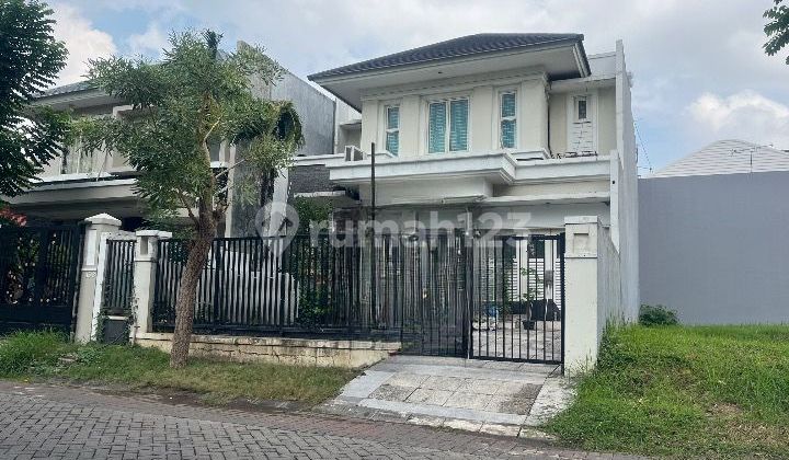 Alam Galaxy Terletak Di Bulevard Nya Row Jalan Bisa 4 Mobil Los