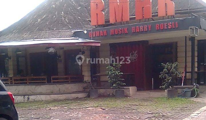 Rumah 2 Lantai Luas 880m2 Tepi Jalan Besar, Bandung 2