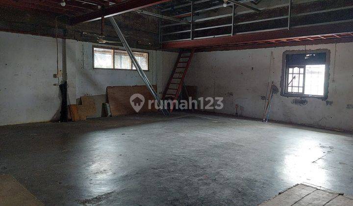 Dijual Rumah di Jembatan Dua Cocok Untuk Ruang Usaha di Jakbar 2