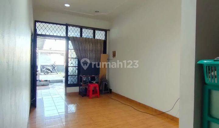 Jual Cepat Rumah Strategis di Taman Kota Jakarta Barat Dekat Stasiun Kereta  1