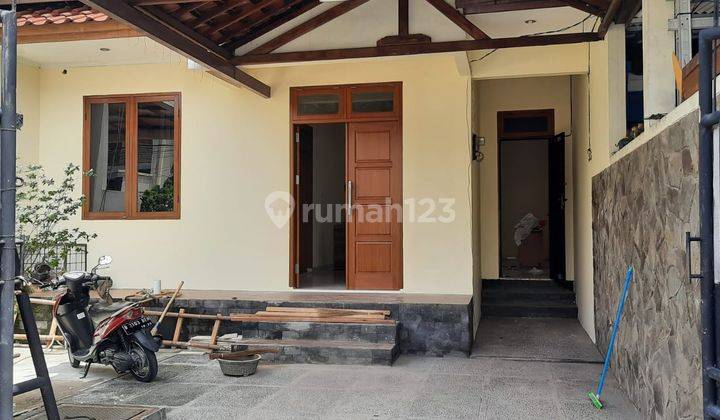 Jual Rumah Asri Nyaman 1,5 Lt di Komp Taman Surya Jakarta Barat 2