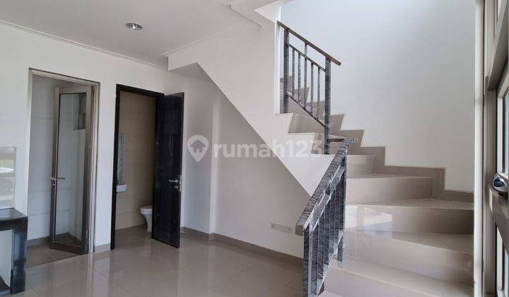 Disewakan Murah Rumah Cluster Hawaii Paradise Pik 2 Jakarta Utara 2