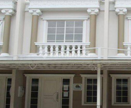 Disewakan Rumah Green Lake City West Europe 4x15m, 2lt, Semi Furnished Siap Huni 1
