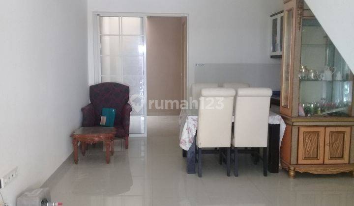 Disewakan Rumah Green Lake City West Europe 4x15m, 2lt, Semi Furnished Siap Huni 3