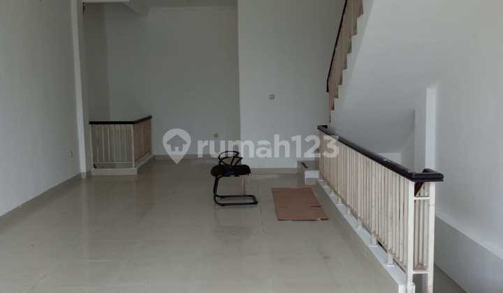 Disewakan Ruko Crown Green Lake City Ruko Hadap Depan Jalan Utama 2