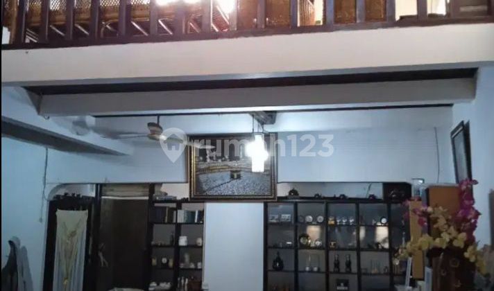 Rumah 2 Lantai di Perumahan Margahayu Permai Bagus SHM