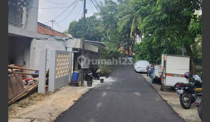 Rumah di Bendungan hilir dekat penjompongan Jakarta Pusat  2