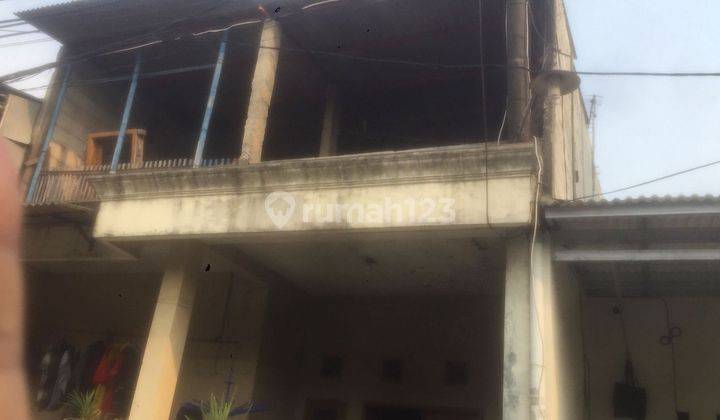 Rumah di Bendungan hilir dekat penjompongan Jakarta Pusat  1