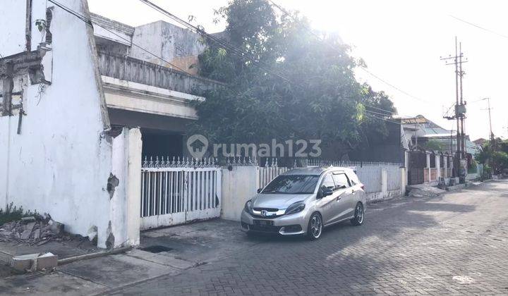 For Sale 
RUMAH HITUNG TANAH

Darmo Permai - Surabaya Barat 1