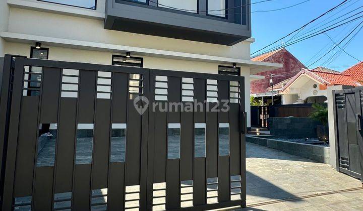 HOUSE FOR SALE Rumah Mewah
SCANDINAVIAN STYLE (2 lantai)
 2