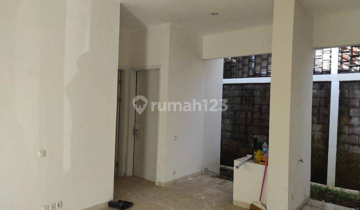 Disewakan Rumah Cluster Castanea Green River View 3
