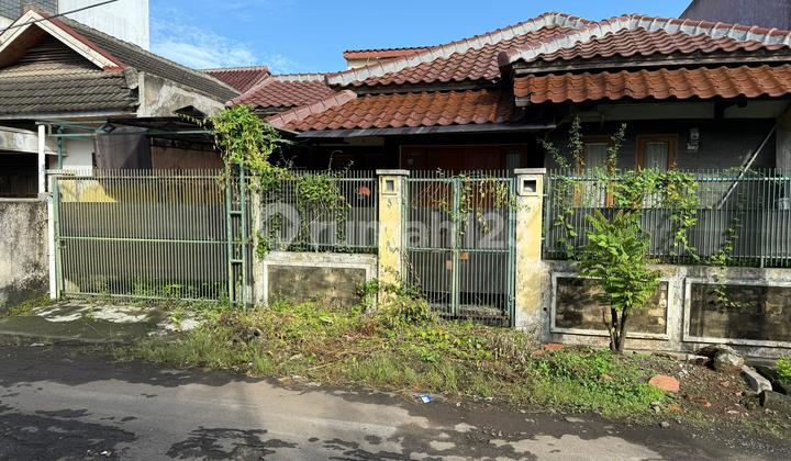 Rumah Di Jl. Mawar Larangan Tangerang di Jl. Mawar VI No. 9, Larangan Indah, Larangan, Kota Tangerang, Banten, Indonesia, 15154, Larangan 1