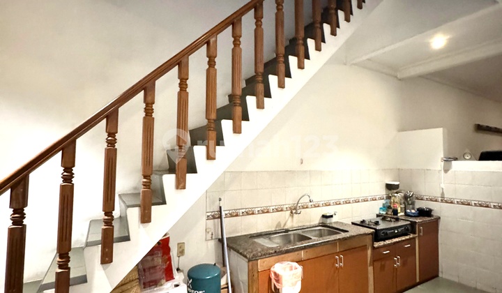 Dijual Rumah Mewah Classic Permata Buana Jakarta Barat 2