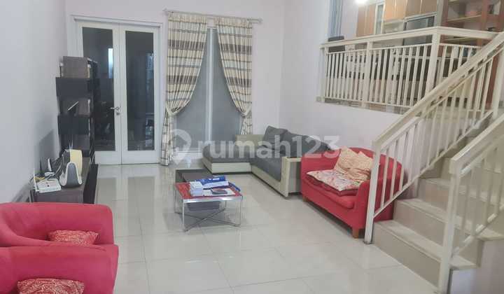 Rumah 2 Lantai  Di Permata Buana Jakarta Barat 2