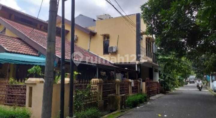 Rumah di Bintaro Sektor 4 Banten Tangerang Selatan 2
