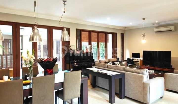 Rumah di MEga Kebon Jeruk Jakarta Barat 2