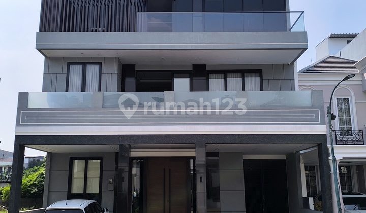 Rumah Mewah di Casa Goya