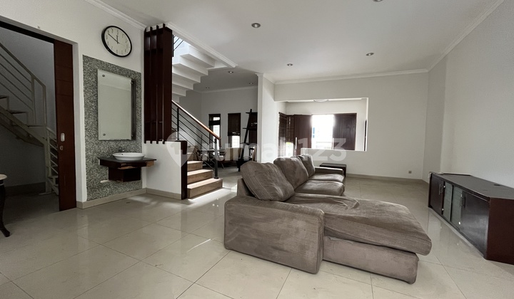 Rumah Mk Blok 2, Luas 120m²