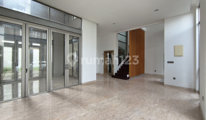 Cluster Chopin, Brand New, Row Jalan Lebar 2