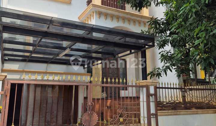 Permata Buana, 160m², South-Facing 2